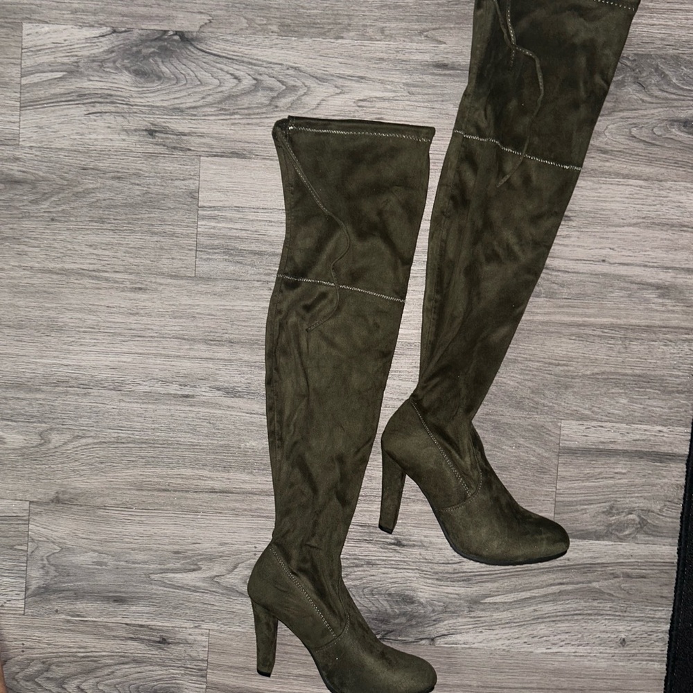 Elegant Olive Over-the-Knee Boots